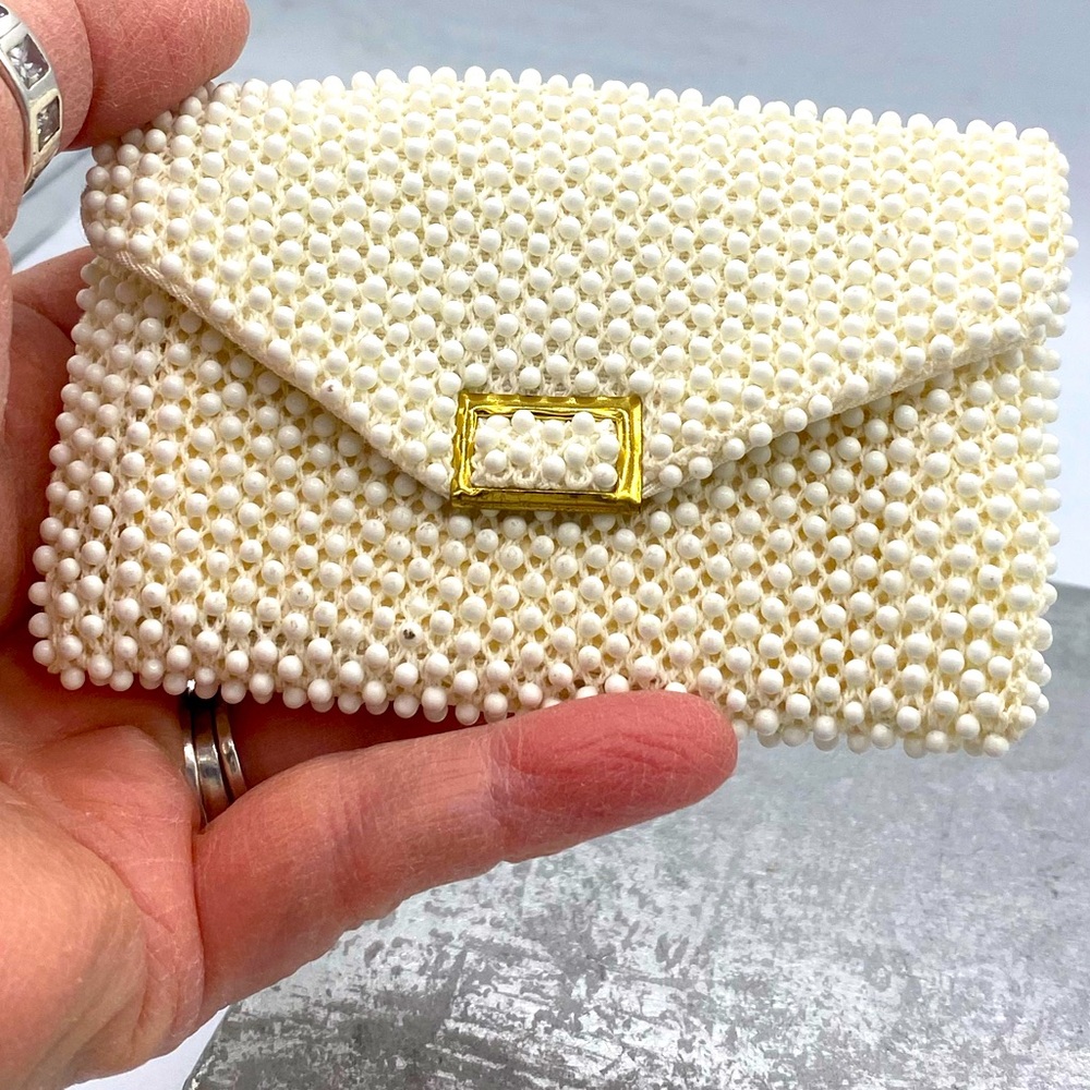 Vintage 1960s Lumared Petite Bead White Beaded Snap Lock Pouch With Mirror